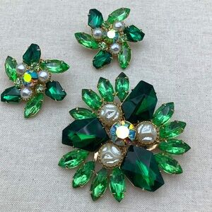 Vintage Judy Lee  Green Rhinestone Mottled Pearl Jewelry Set
